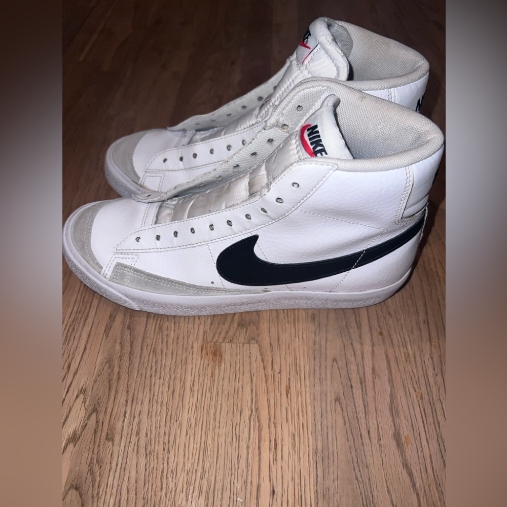 Nike Blazer Mid ‘77